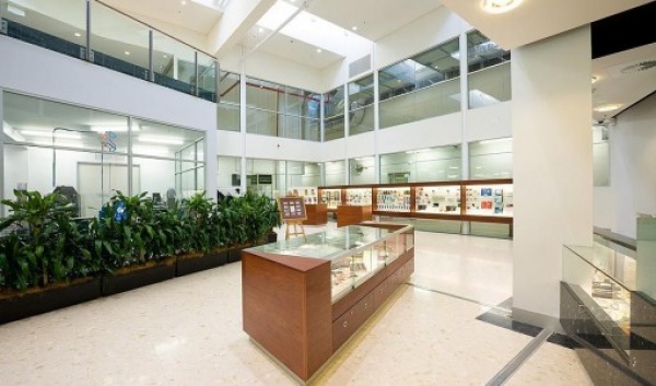 Deep Benches, Office fit-out Gungahlan